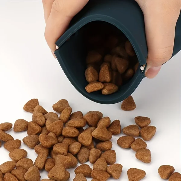 1pc Portable Silicone Dog Treat Bag Pet Dog Train Food Snacks Pockets Bag Walking Dog Training Food Storage Product Supply - Image 4